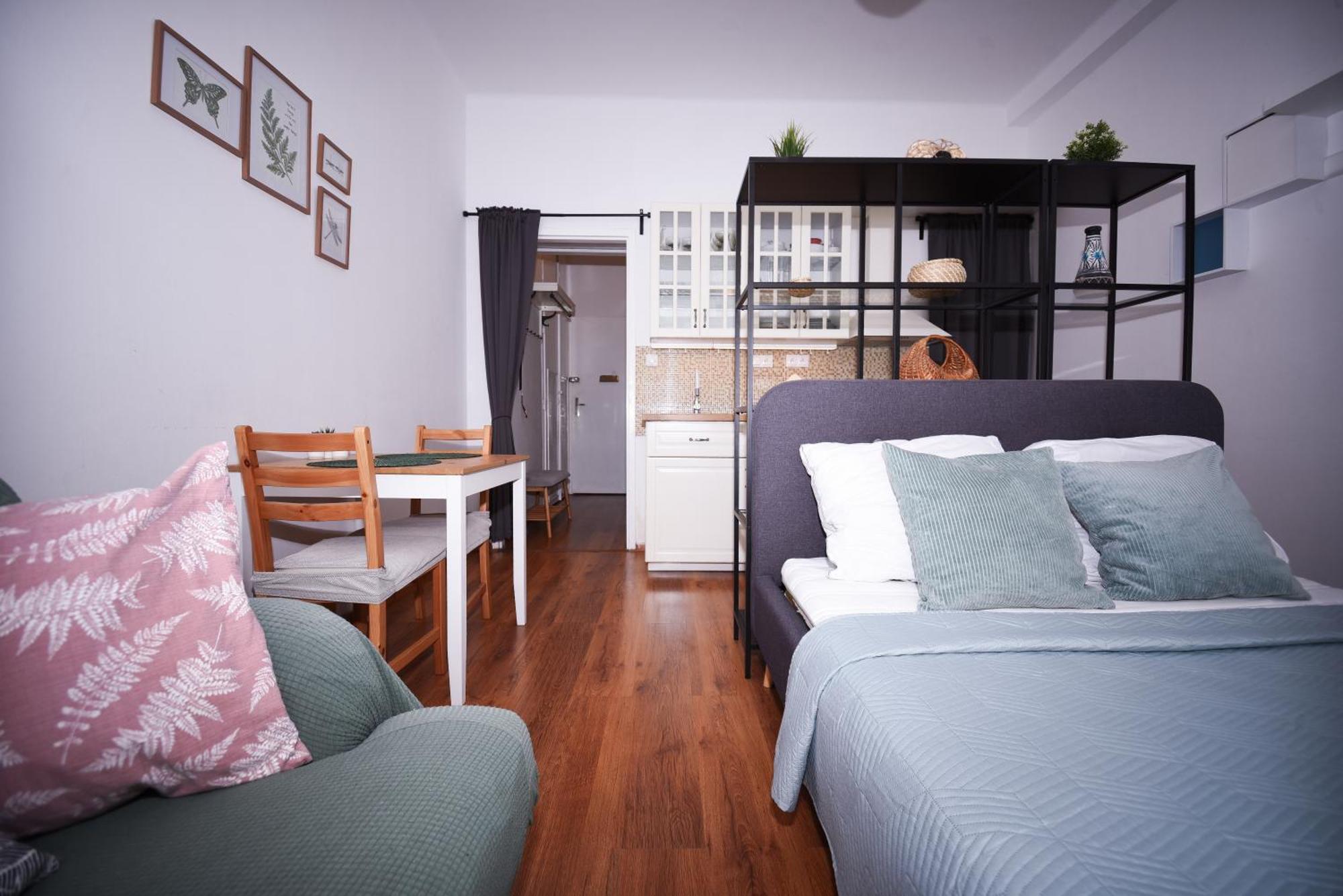 Central Urban Studio - Style Meets Comfort Bratislava Exterior photo