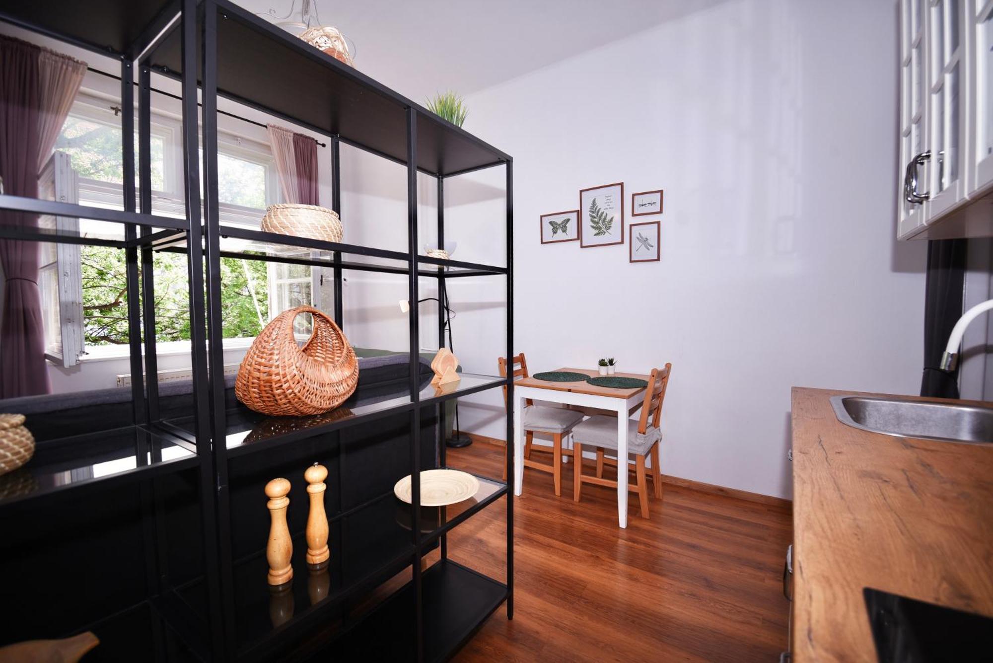 Central Urban Studio - Style Meets Comfort Bratislava Exterior photo